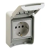 Nouvelle Collection PratiKa - prise PK gris clair - 2P+T latérale 10/16 A CEE 7 - IP 55 - saillie - 81141